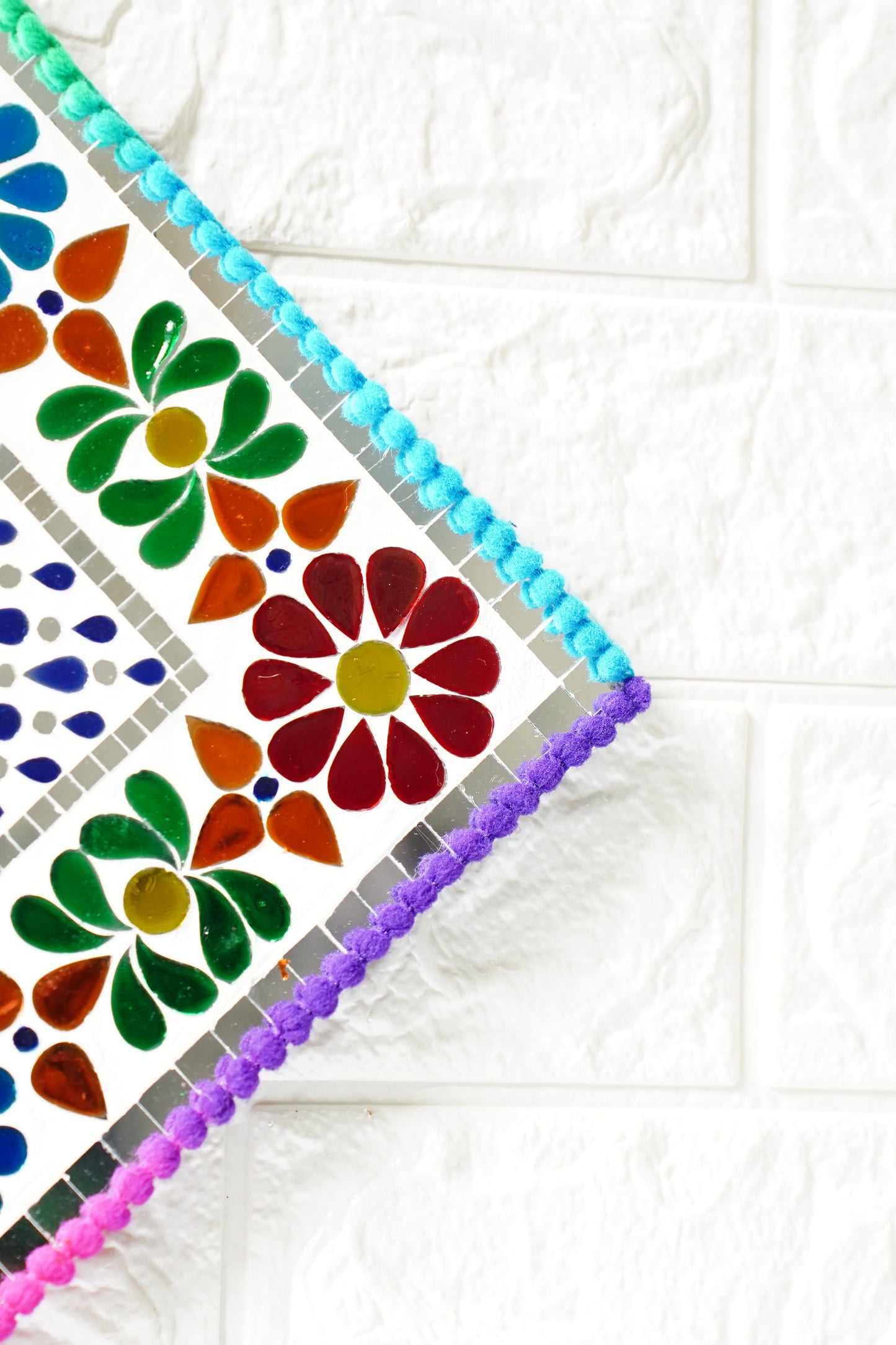 Floral Mirror Wall Art – Handcrafted Bloom & Mirror Design