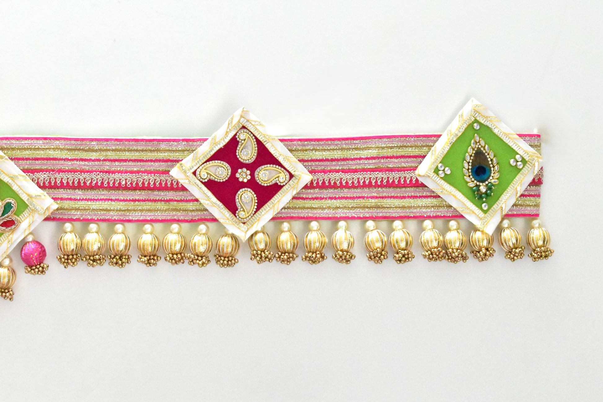 Shubh Shringar toran with floral and paisley design, handcrafted Indian wall hanging for door and festive home décor