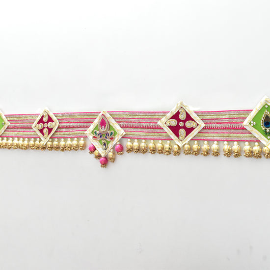 Shubh Shringar toran with floral and paisley design, handcrafted Indian wall hanging for door and festive home décor