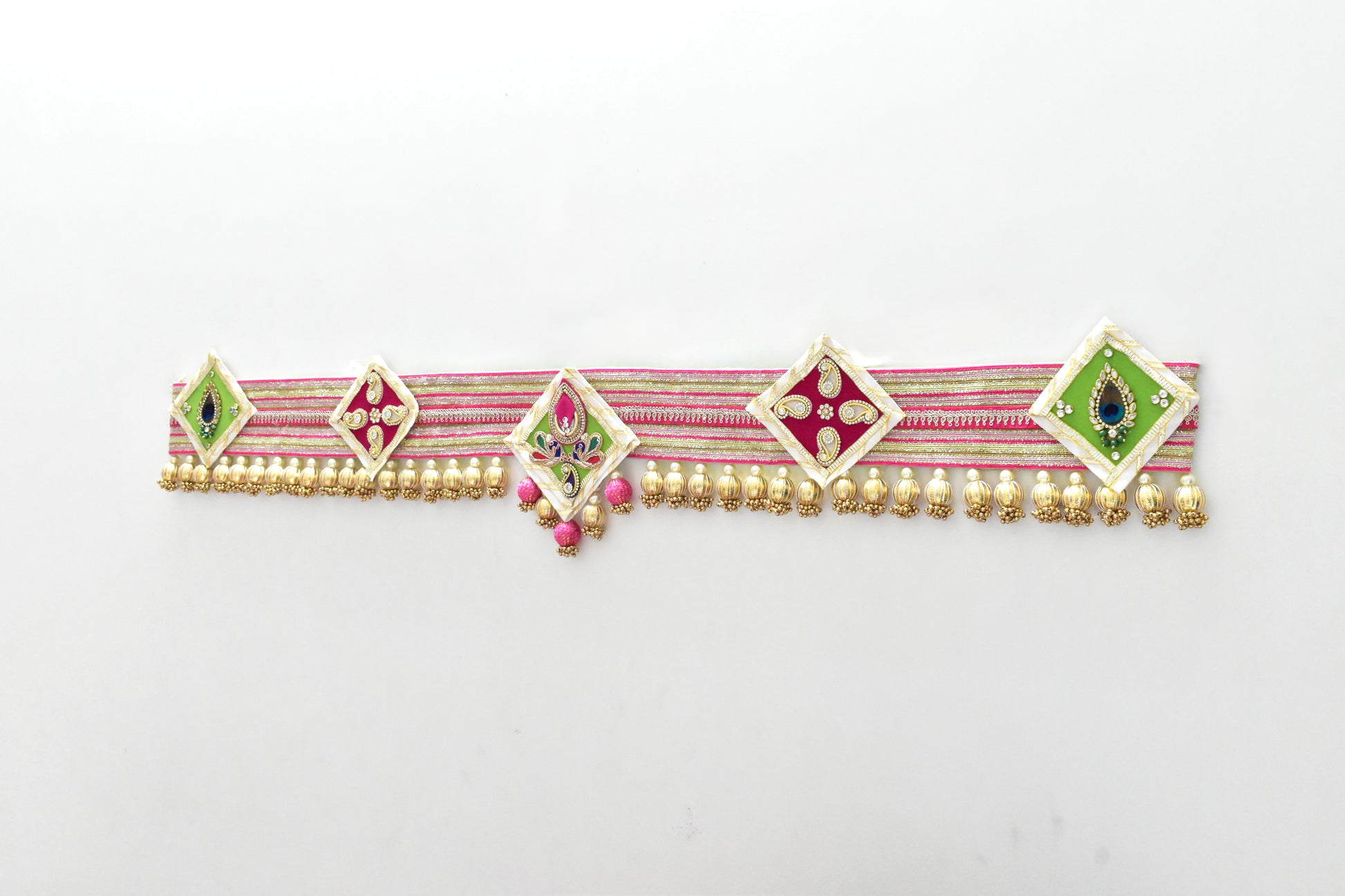 Shubh Shringar toran with floral and paisley design, handcrafted Indian wall hanging for door and festive home décor